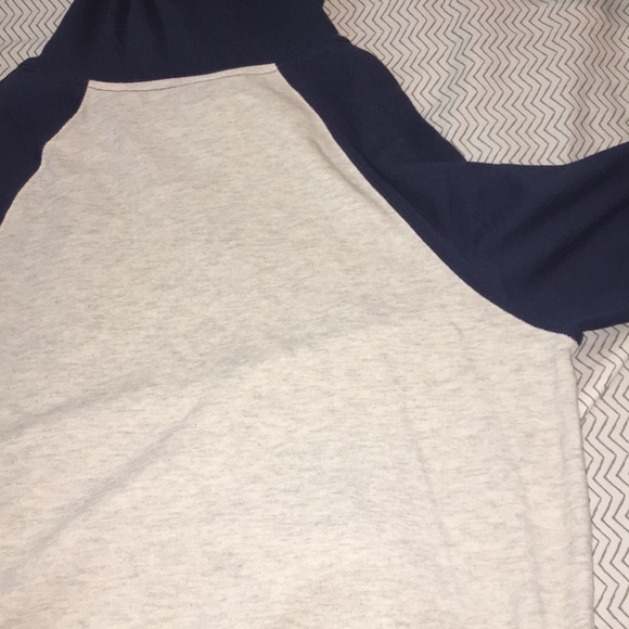 Super Cute California Sweatshirt - Picture 4 of 5